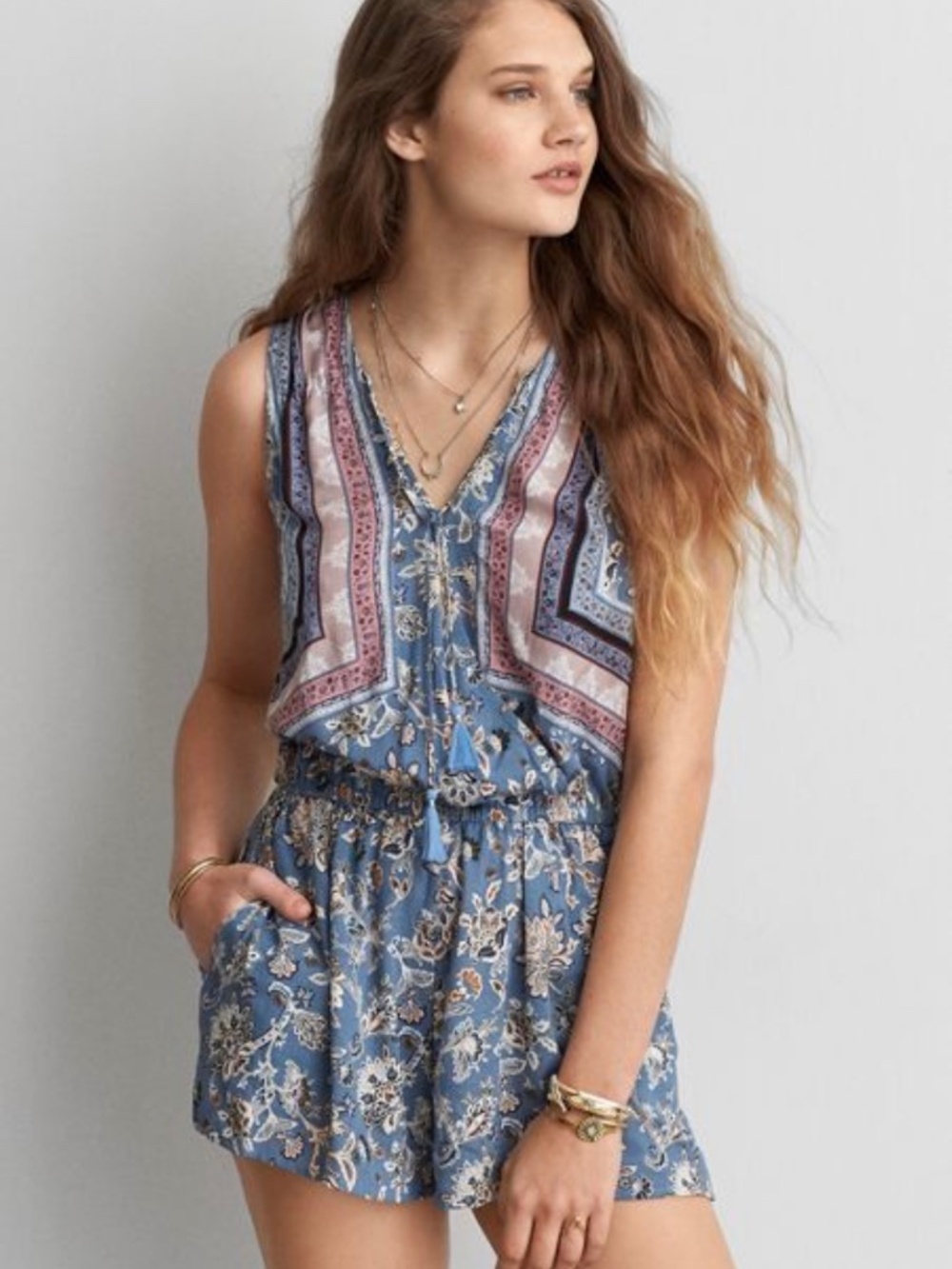 American Eagle BOHO Floral & Paisley Sleeveless Romper Boho V Neck Tassel Large